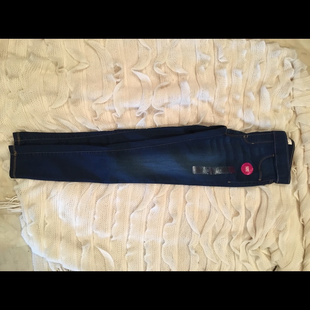 NWT SO jeggings size 14.